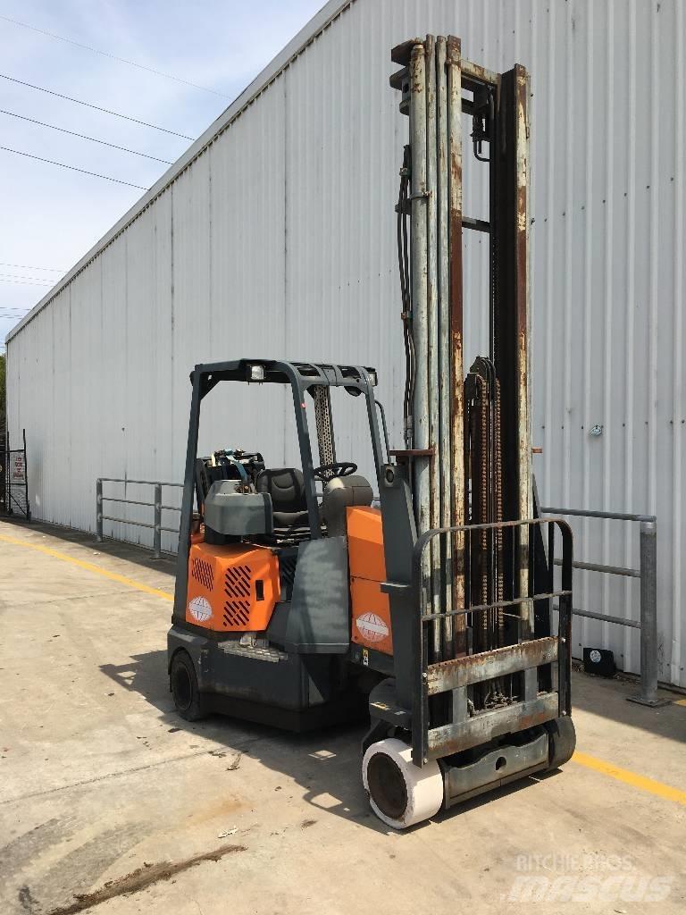 Aisle-Master 20WH Viličar za ozke prehode