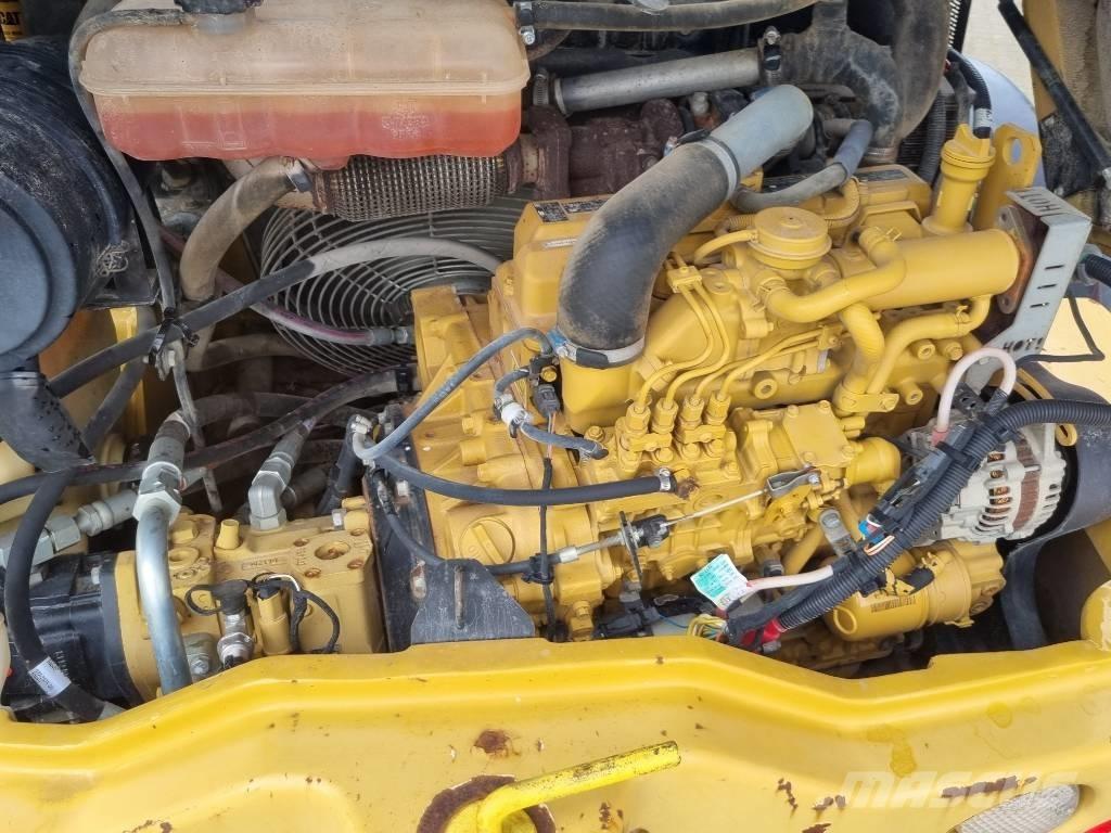 CAT 908 H 2 Kolesni nakladalci