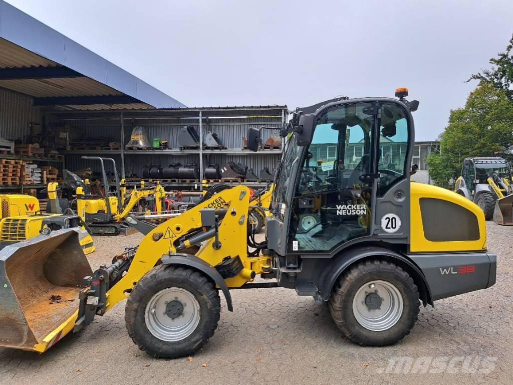 Wacker Neuson WL38 Kolesni nakladalci