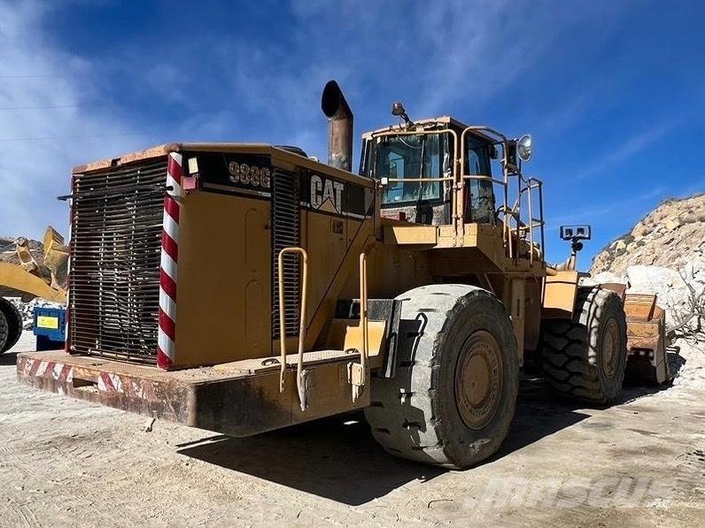 CAT 988 G Kolesni nakladalci