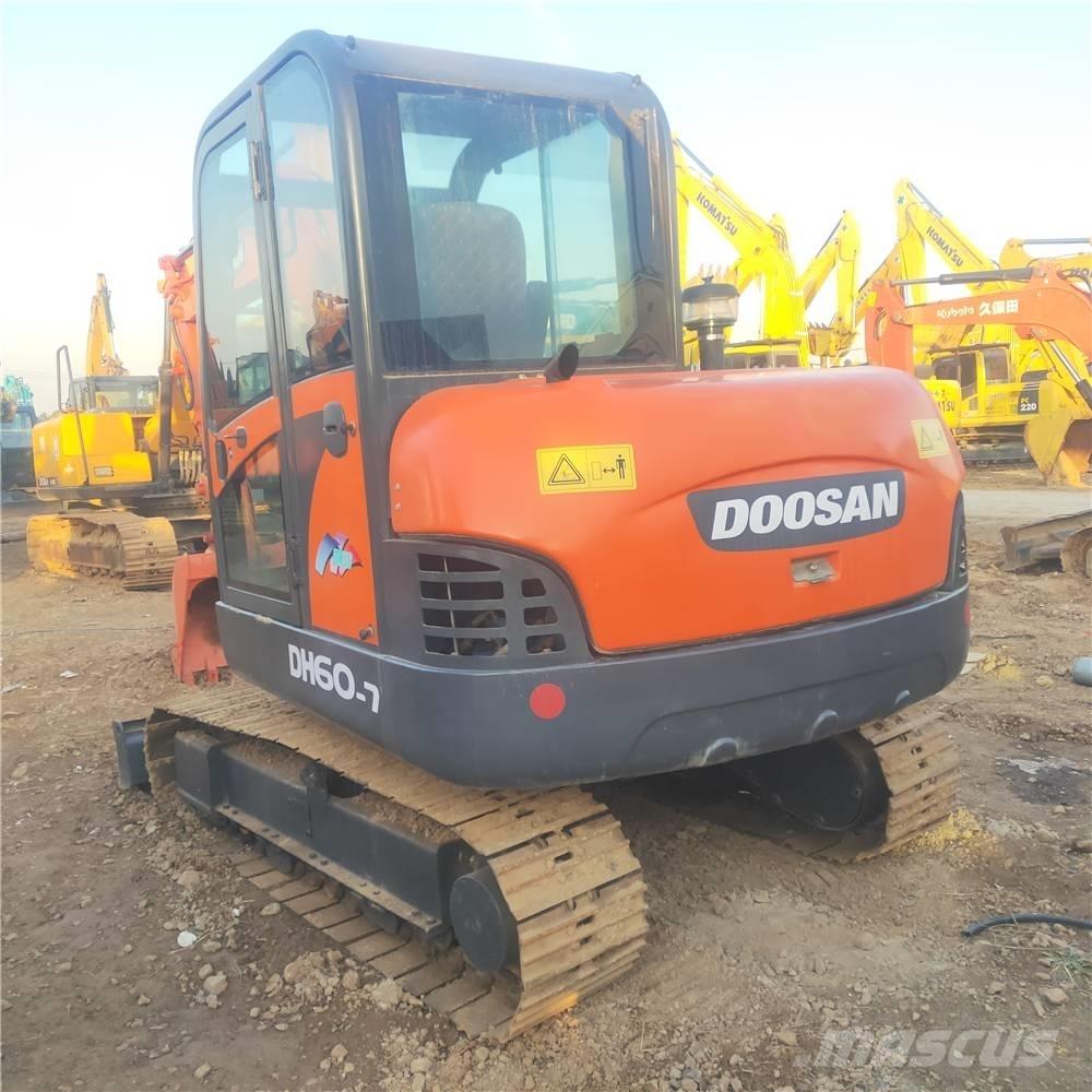 Doosan DH60-7 Mini bagri <7t