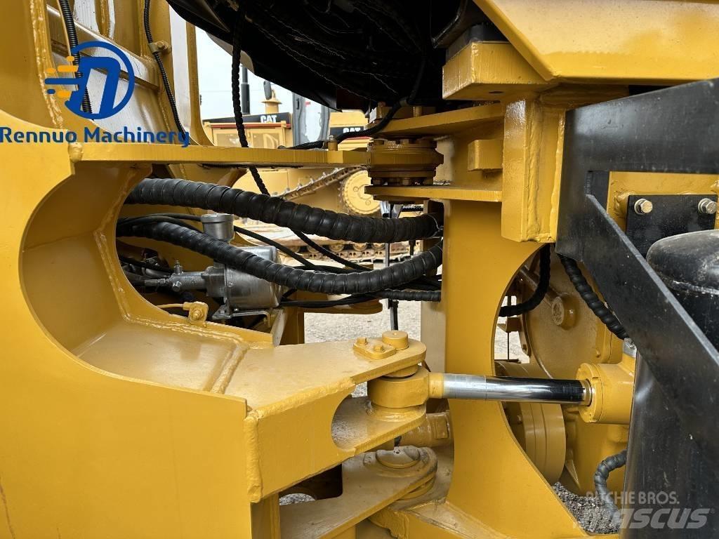 CAT 966 H St VZO Kolesni nakladalci