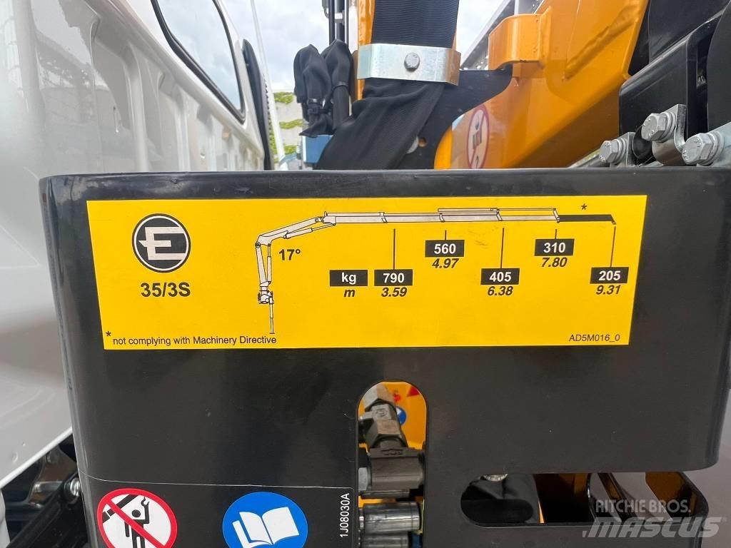 Fuso 35 3S Tovornjaki z žerjavom