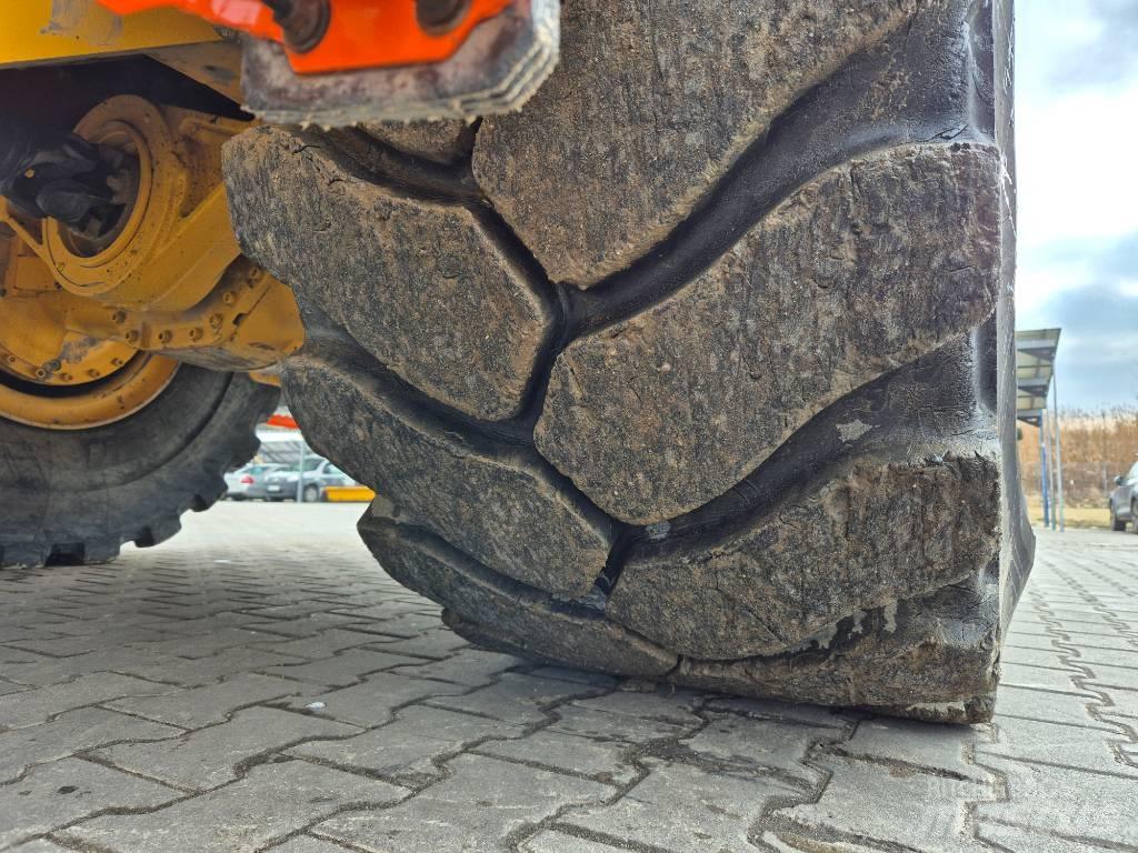 Volvo L 180 H Kolesni nakladalci