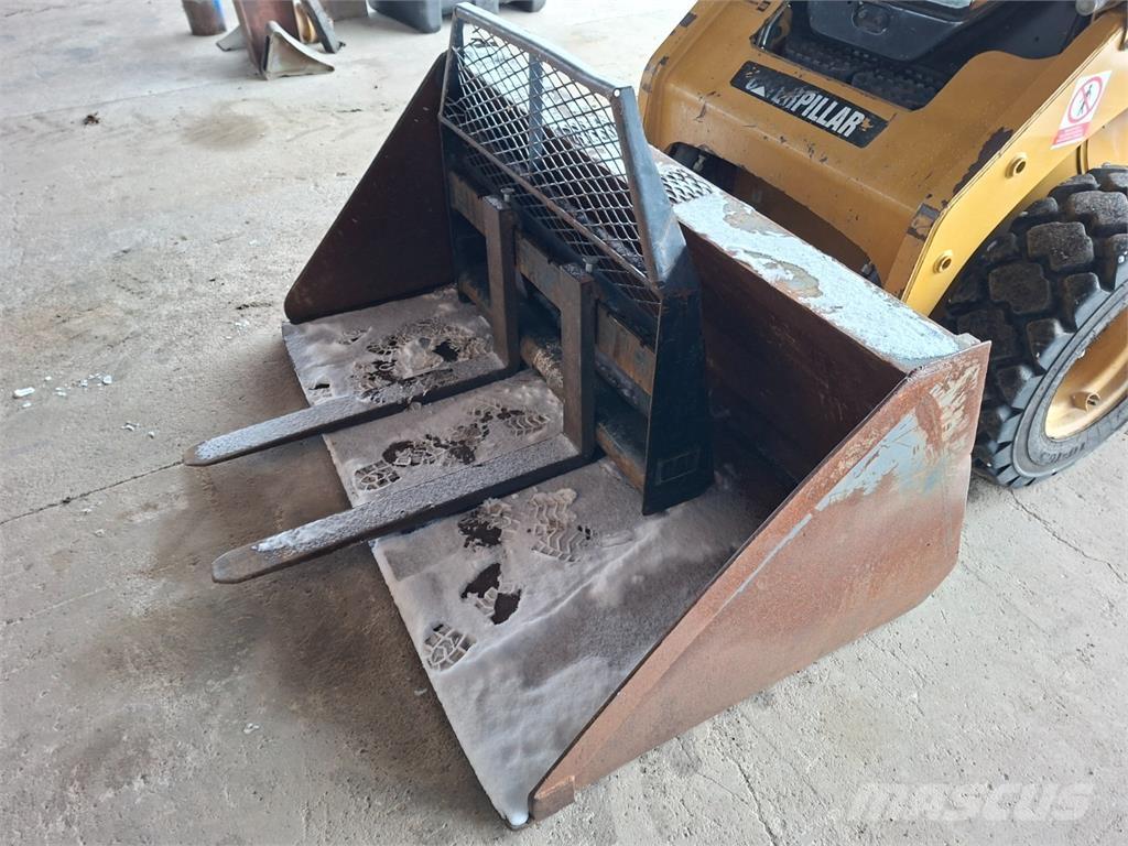 CAT 226 B3 4X4 Gradbeništvo - drugo