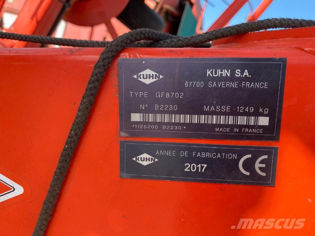 Kuhn GF8702 Obračalniki in zgrabljalniki