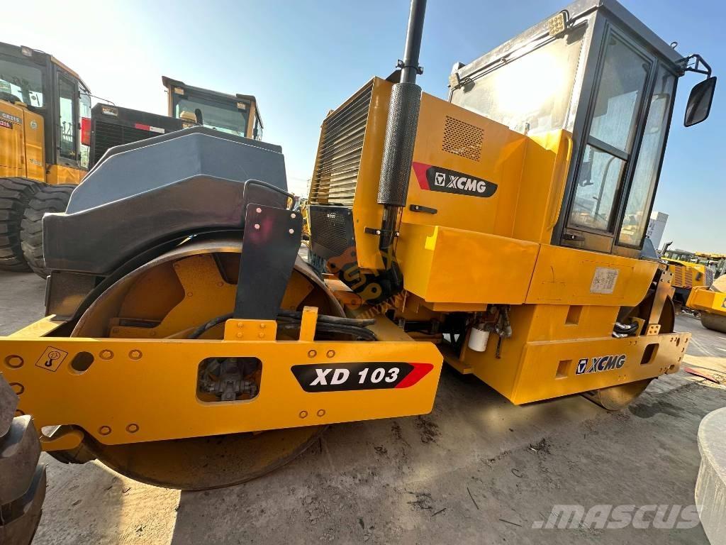 XCMG XD 103 Kompaktorji tal
