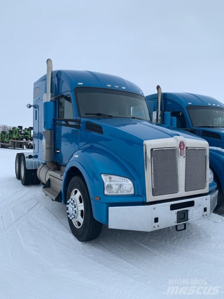 Kenworth T-880 Vlačilci
