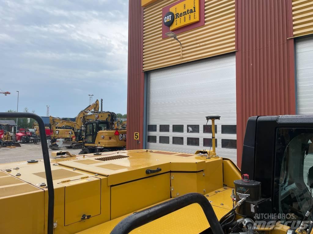 CAT 330 Bagri goseničarji