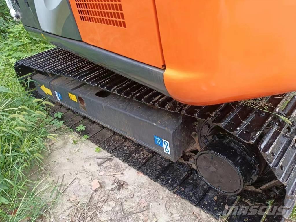 Hitachi ZX70 Mini bagri <7t