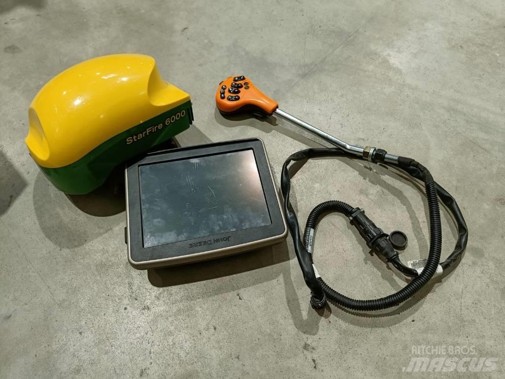 John Deere R 962 i Vlečne škropilnice