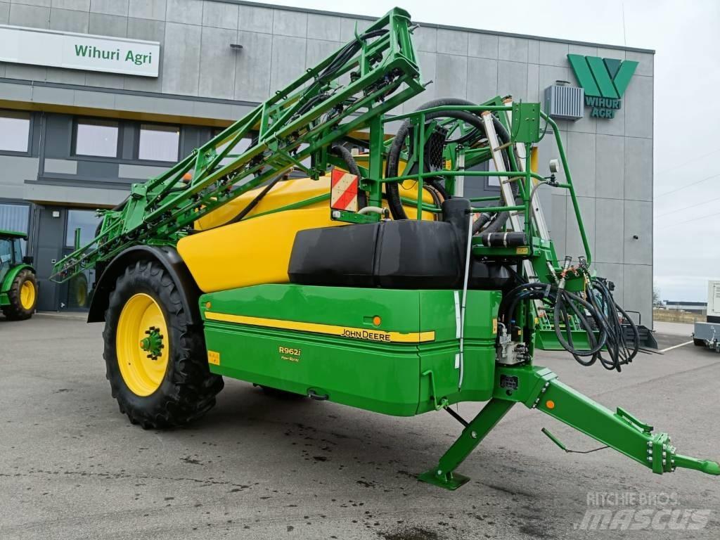 John Deere R 962 i Vlečne škropilnice