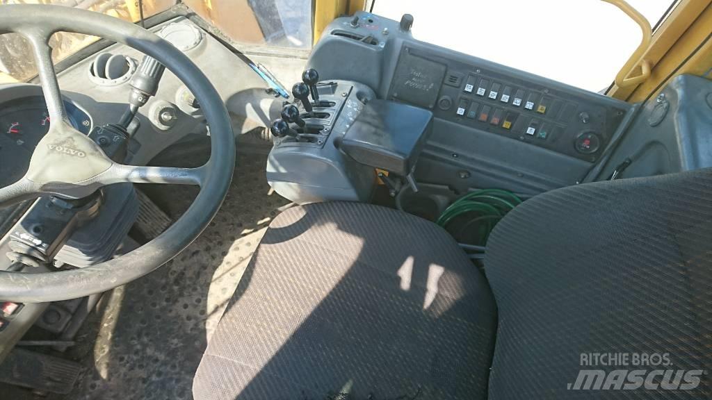 Volvo L 150 E Kolesni nakladalci