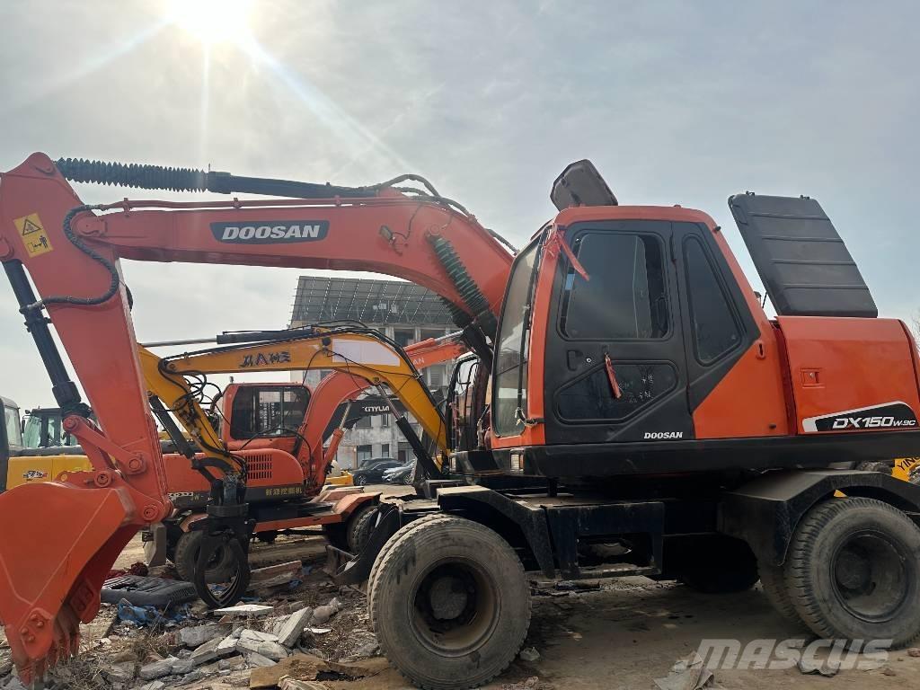 Doosan 150 W-7 Bagri na kolesih