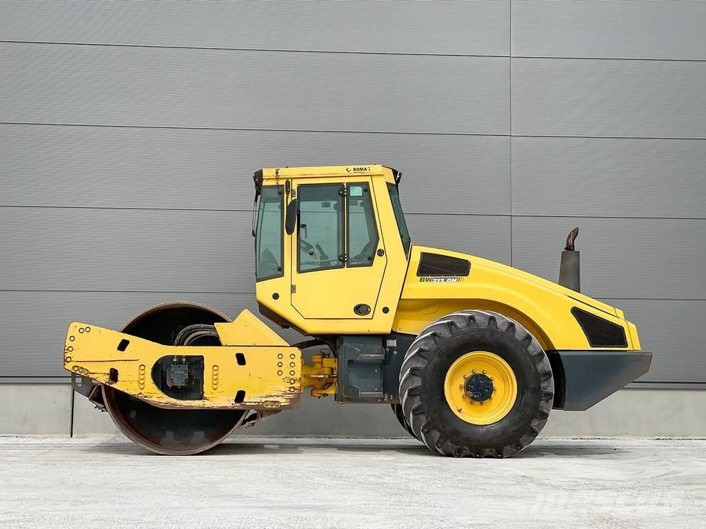 Bomag BW 213 DH-4 Enojni valjarji