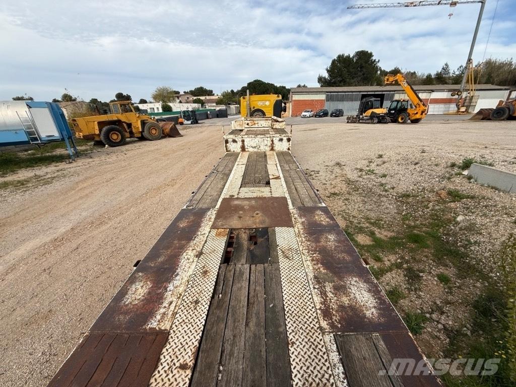 Renault Kerax Polprikolice za prevoz vozil