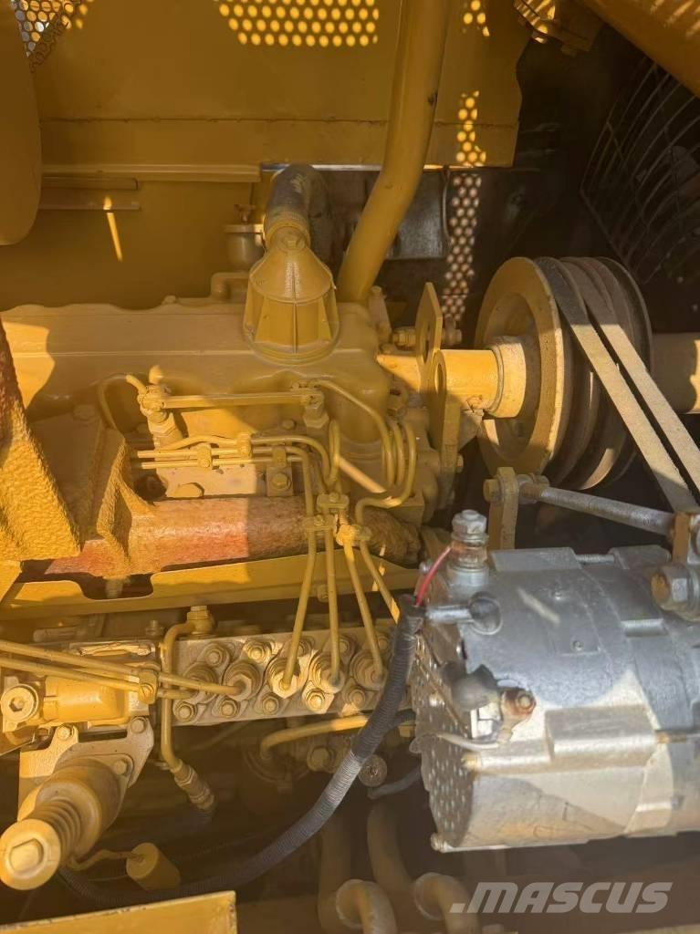 CAT D 7 G Grederji