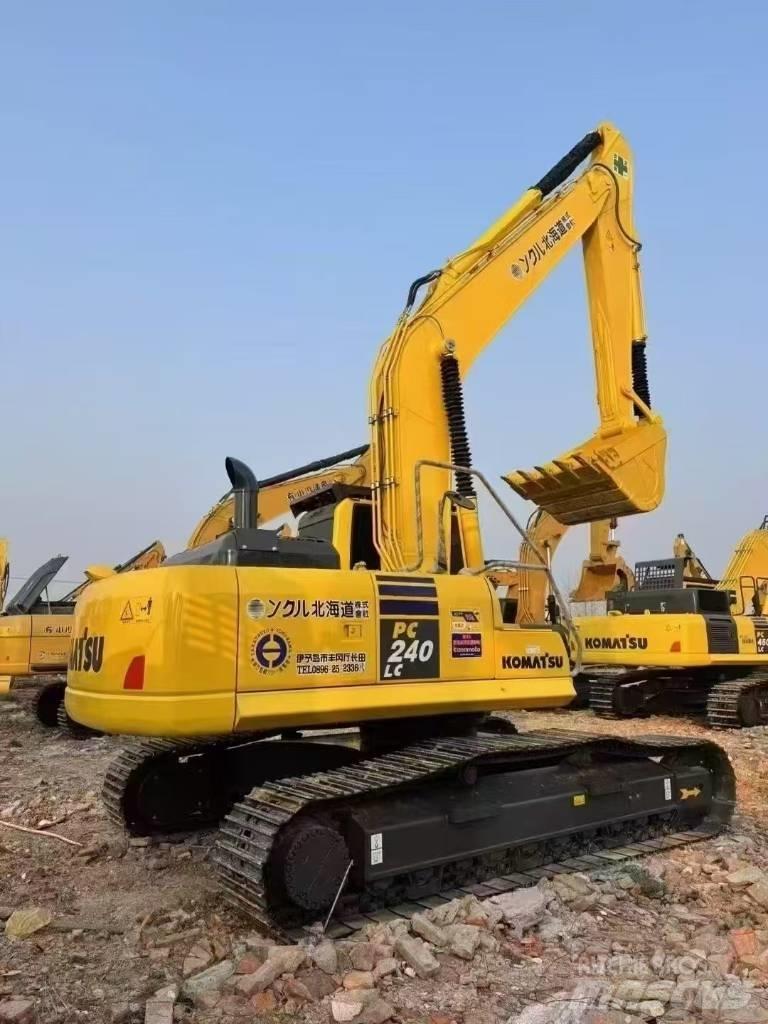 Komatsu PC 240 Bagri goseničarji