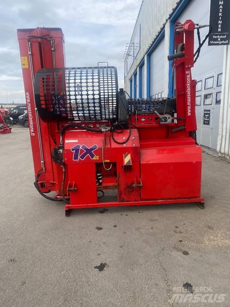 Hakki Pilke 1x42 Drugi kmetijski stroji