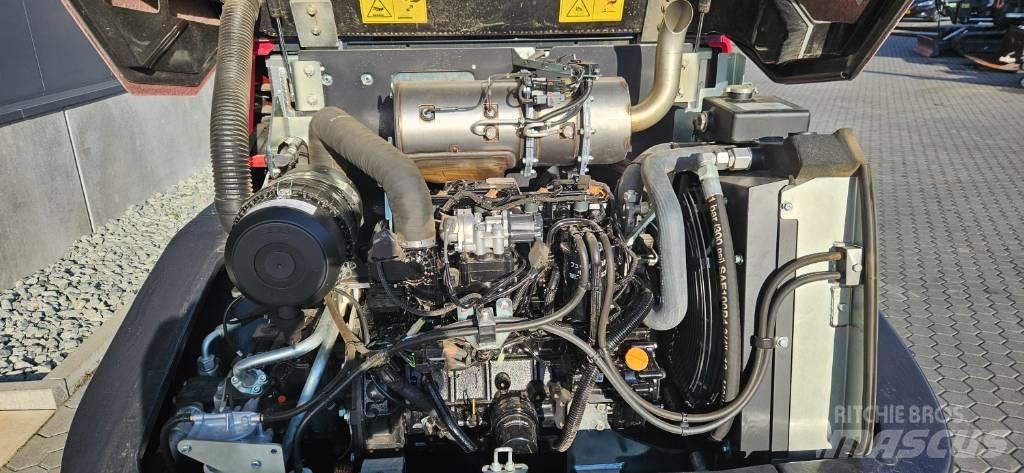 Yanmar V 80 Kolesni nakladalci