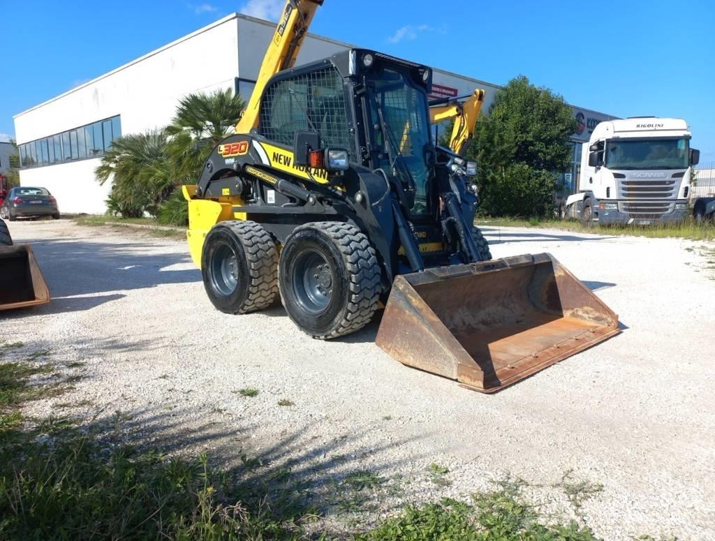 New Holland L320 Skid steer mini nakladalci