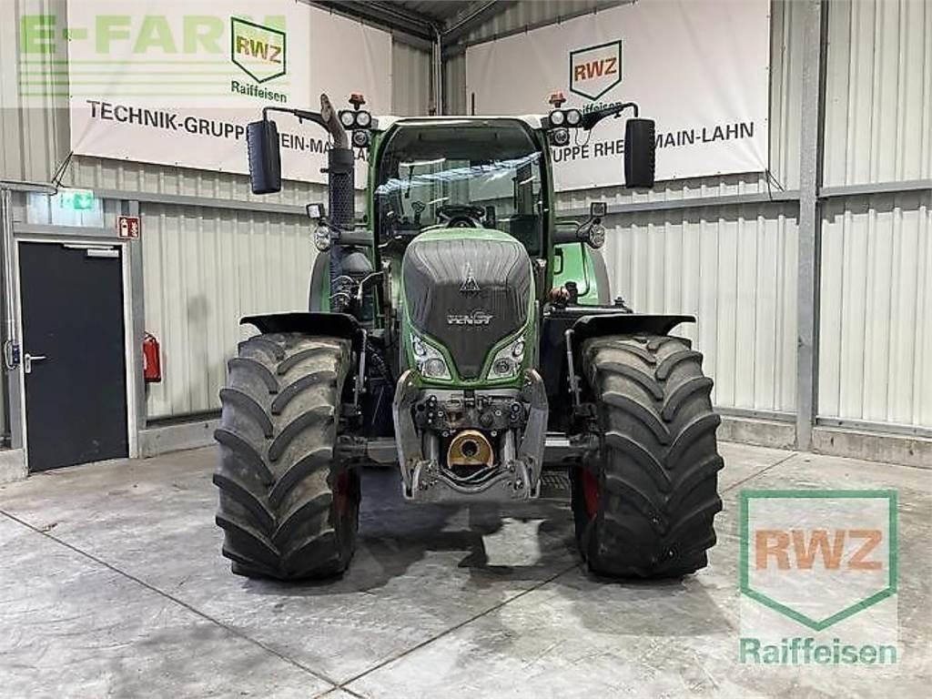 Fendt 700 vario s4 Traktorji