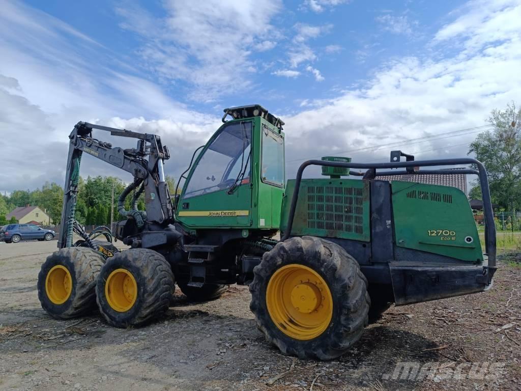John Deere 1270 D Harvesterji