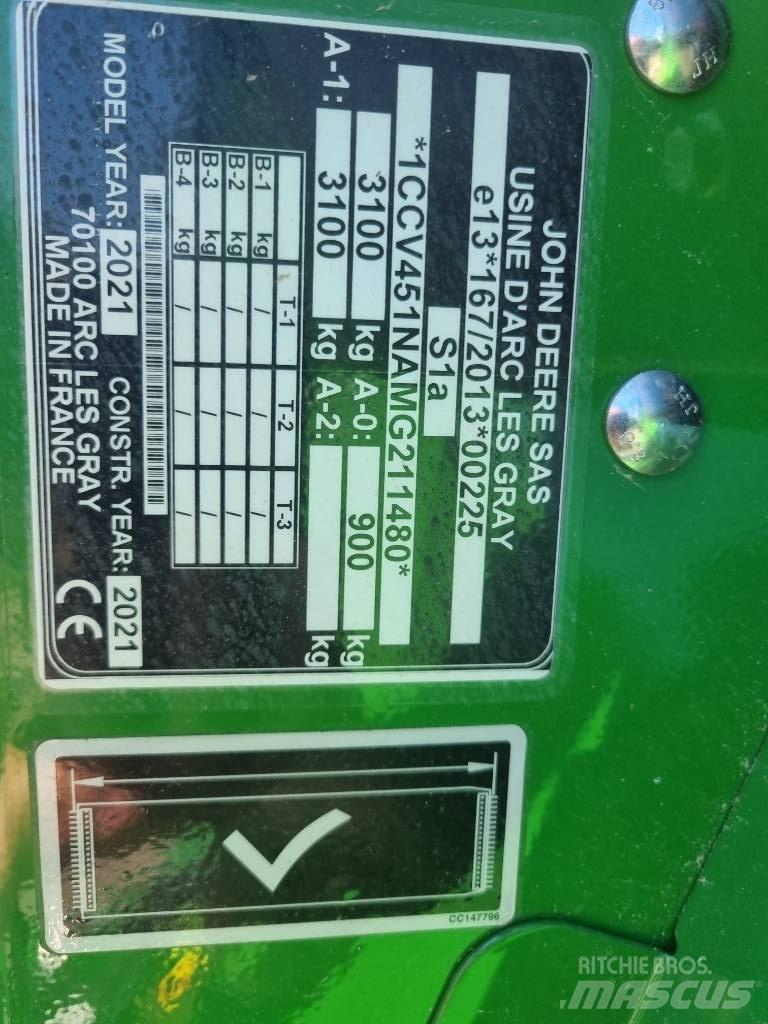John Deere V451G Balirke (okrogle bale)