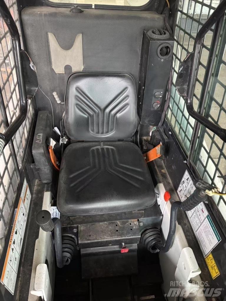 Bobcat S 70 Skid steer mini nakladalci
