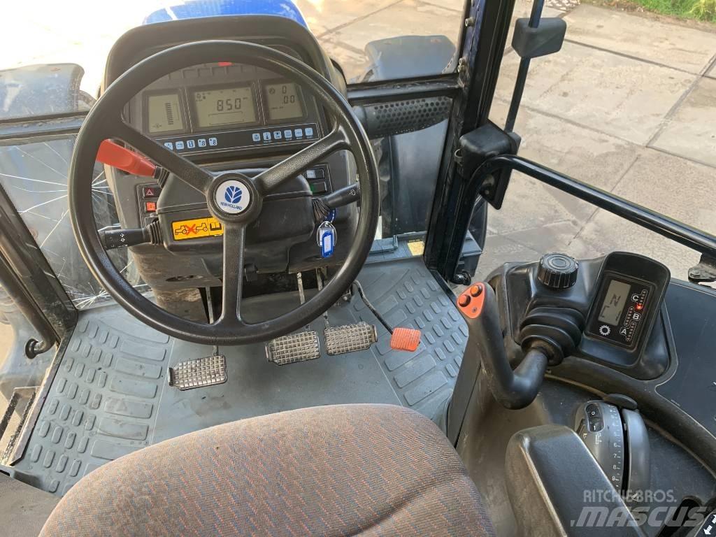 New Holland TM 125 Traktorji