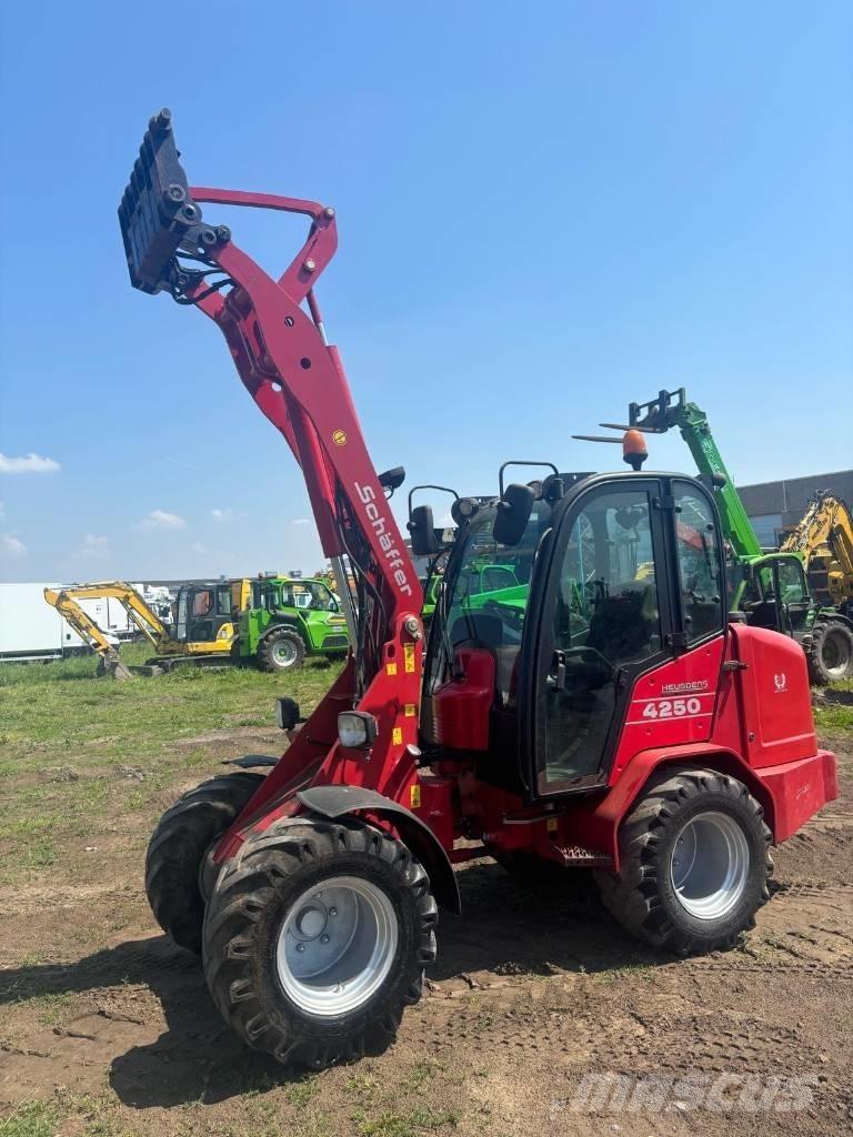 Schäffer 4250 Mini nakladalci