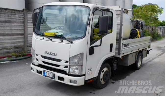Isuzu N 1R 87A Tovornjaki zabojniki
