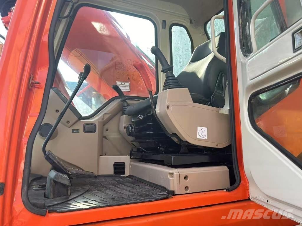 Doosan DH 225 LC-7 Bagri goseničarji