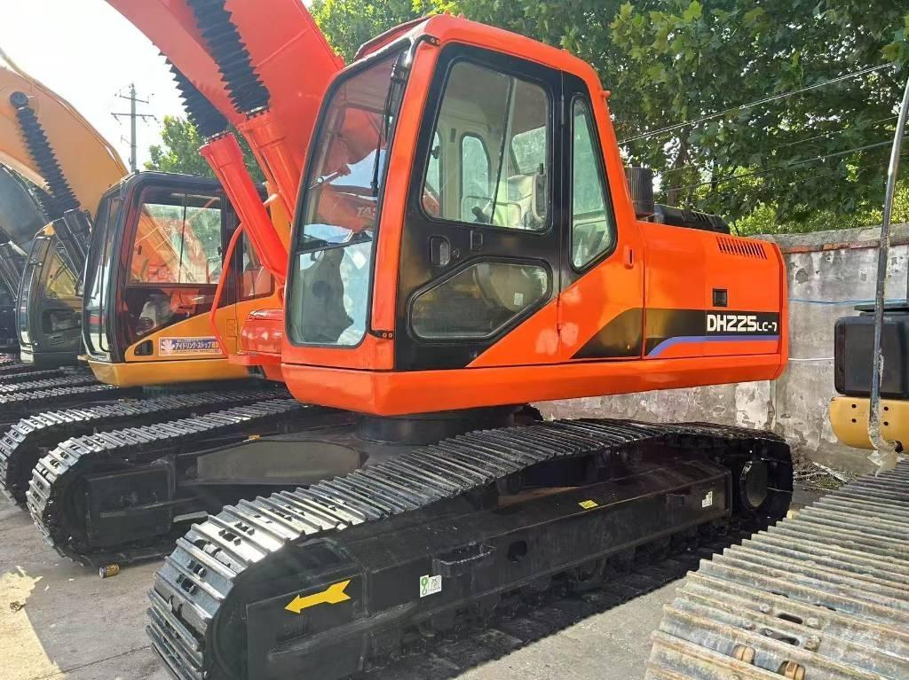 Doosan DH 225 LC-7 Bagri goseničarji