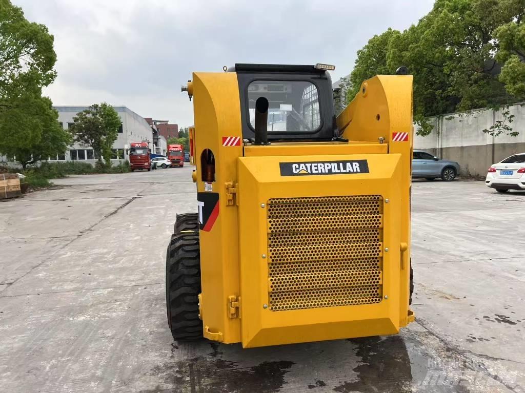 CAT 246 B Mini nakladalci