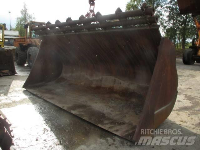 CAT 992 C Žlice