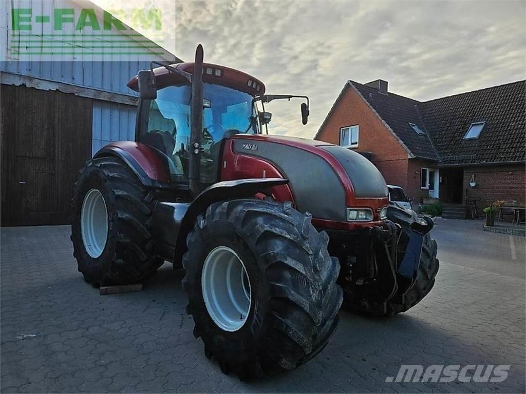 Valtra s 280 Traktorji