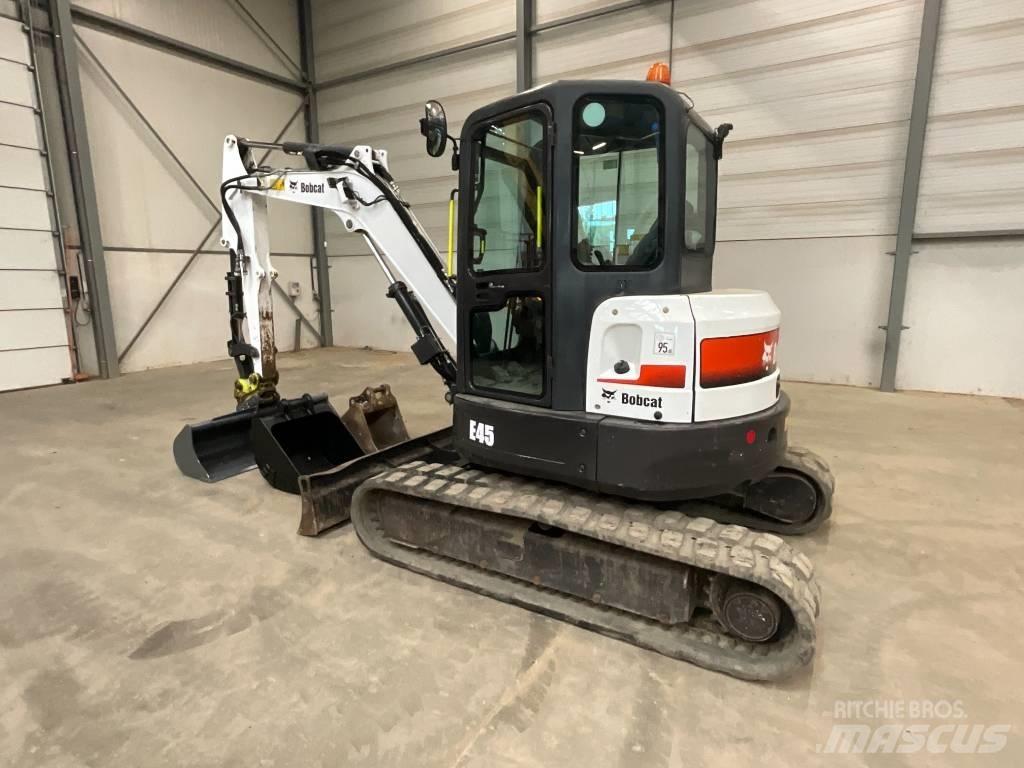 Bobcat E 45 Mini bagri <7t