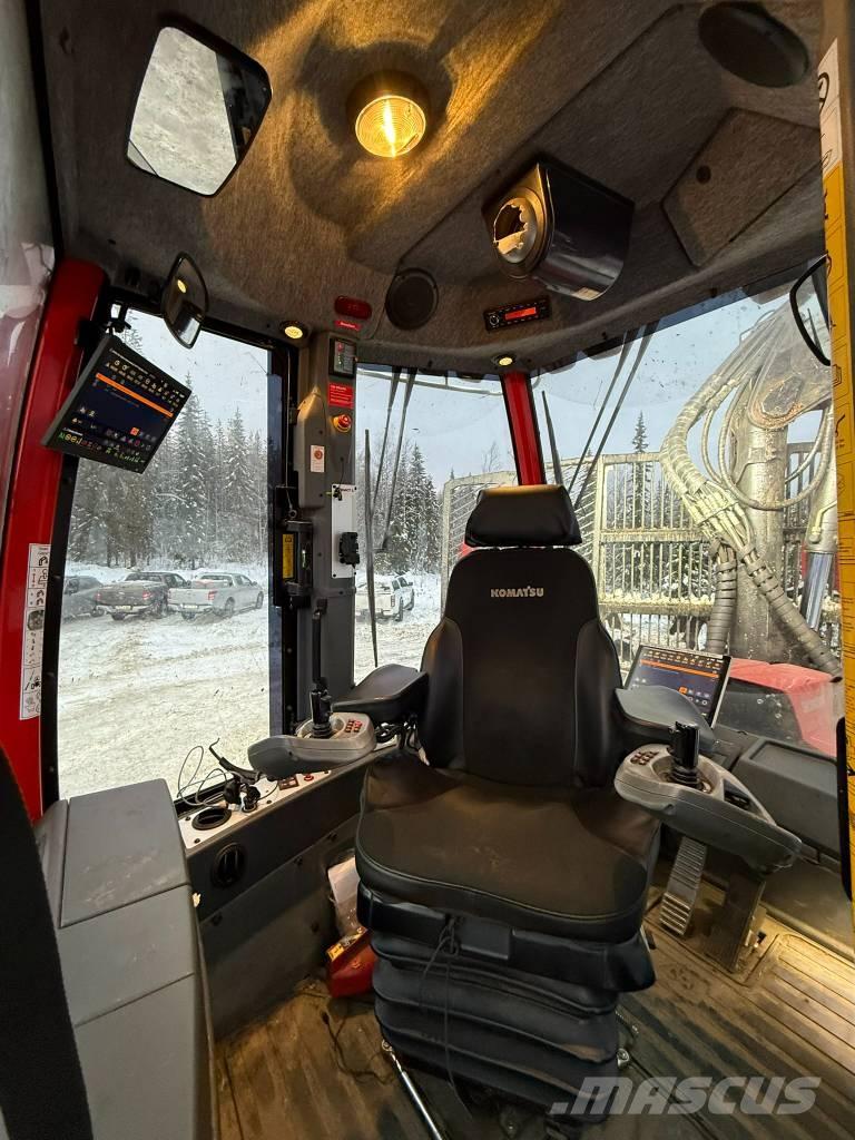 Komatsu 895 Forwarderji