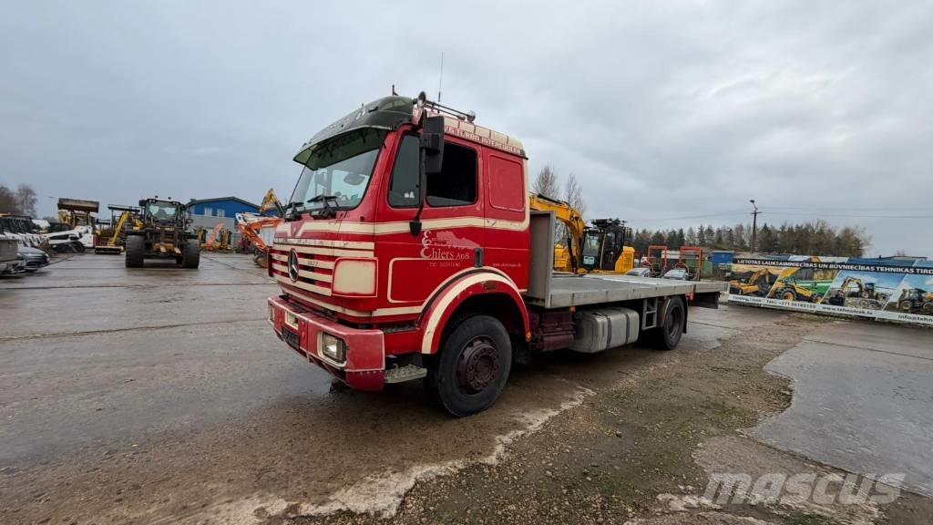 Mercedes-Benz 1827 Avtotransporterji