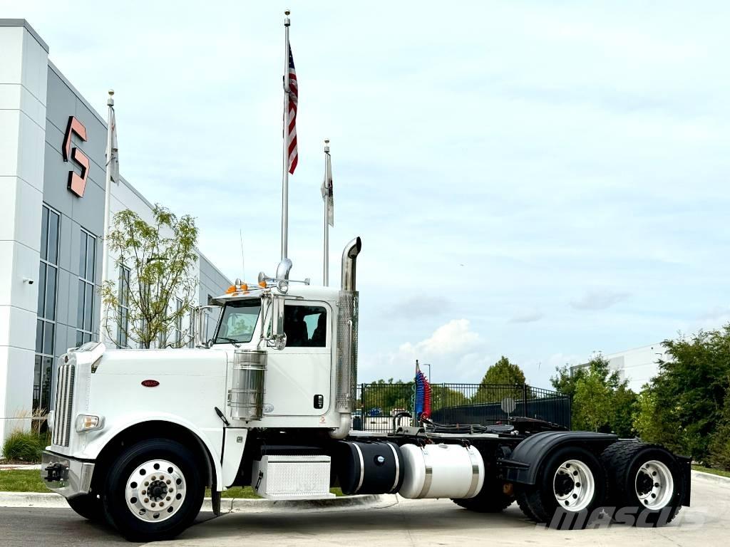 Peterbilt 388 Vlačilci