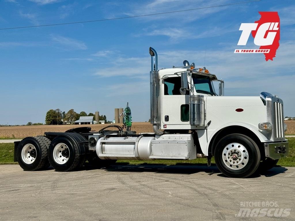 Peterbilt 388 Vlačilci