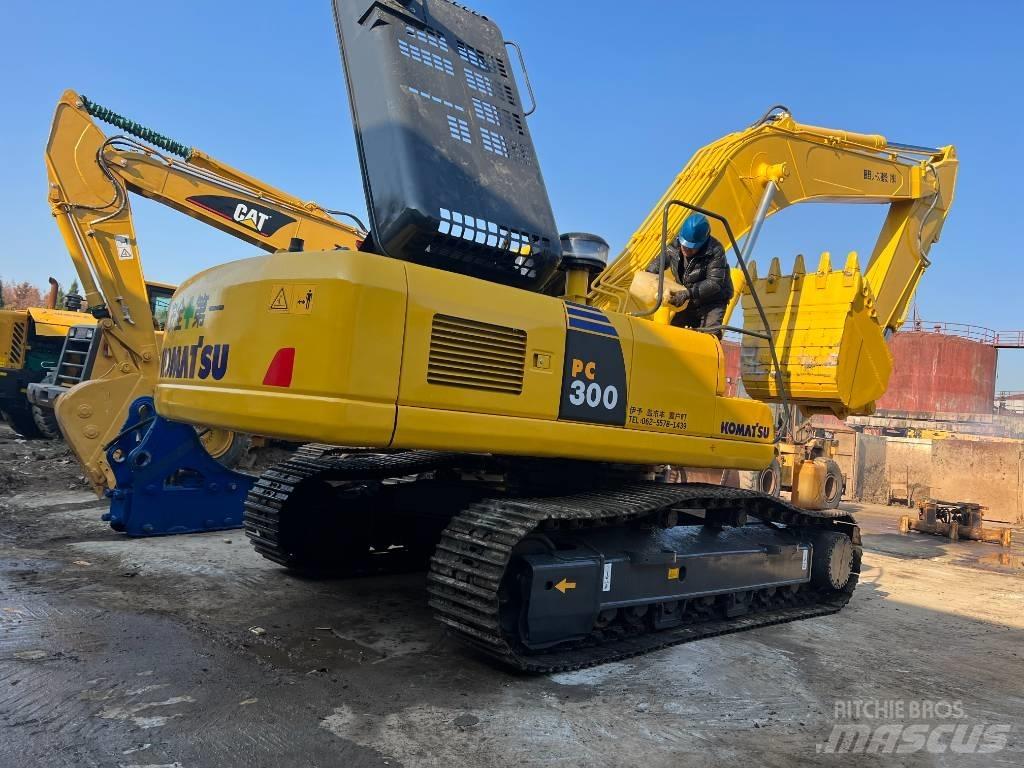 Komatsu PC300 Bagri goseničarji