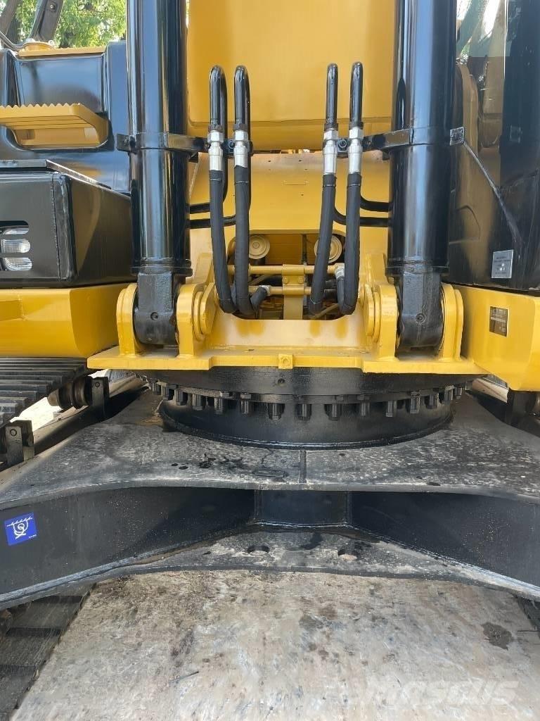 CAT 330 Midi bagri 7t – 12t