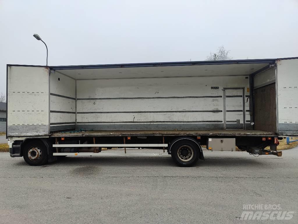 Volvo FL 260 Tovornjaki zabojniki