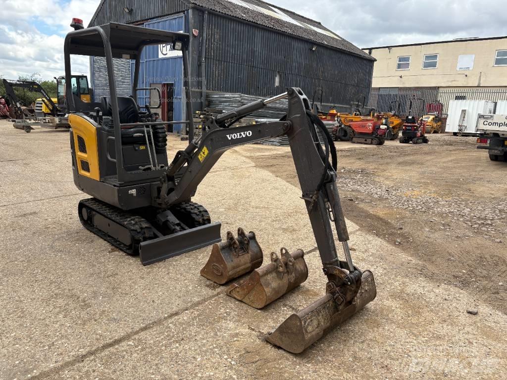 Volvo EC 15 D Mini bagri <7t