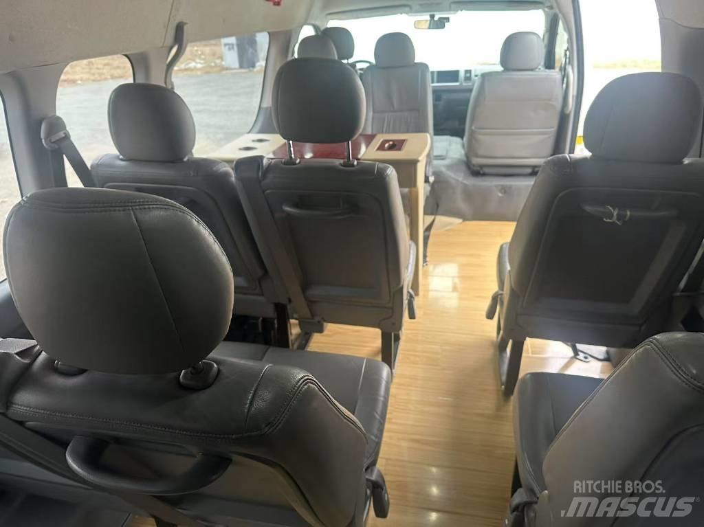 Toyota Coaster Medkrajevni avtobusi