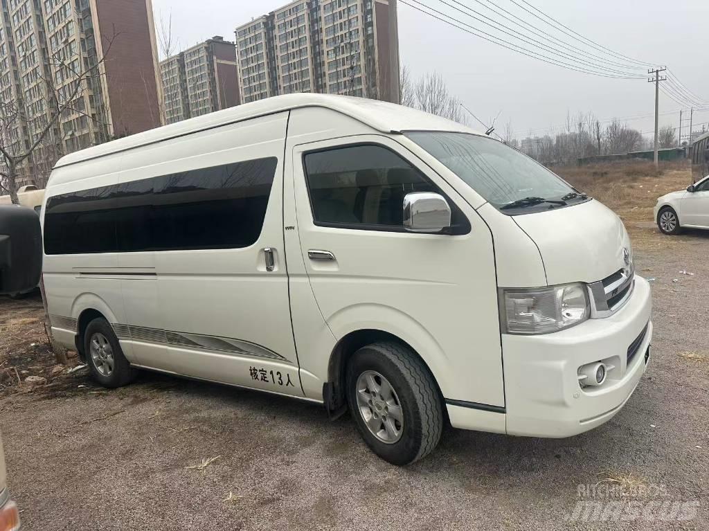 Toyota Coaster Medkrajevni avtobusi