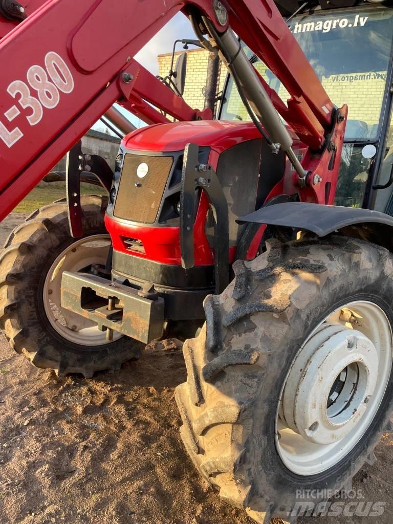 ArmaTrac 1104 Traktorji
