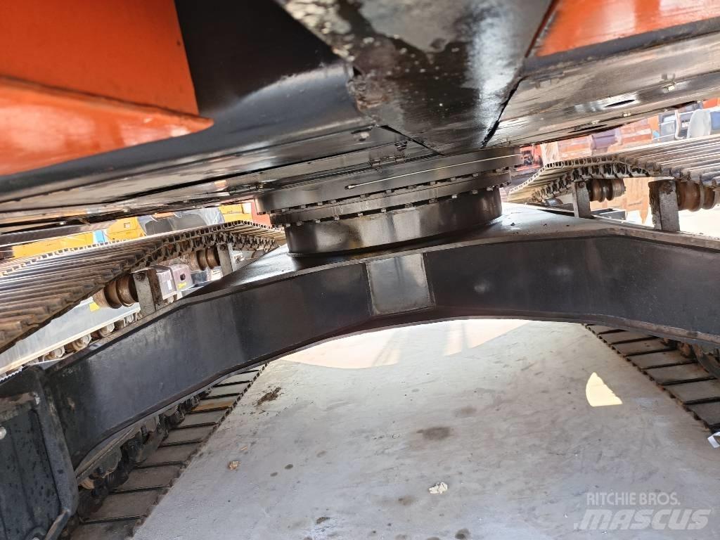Doosan DX300-9 Bagri goseničarji